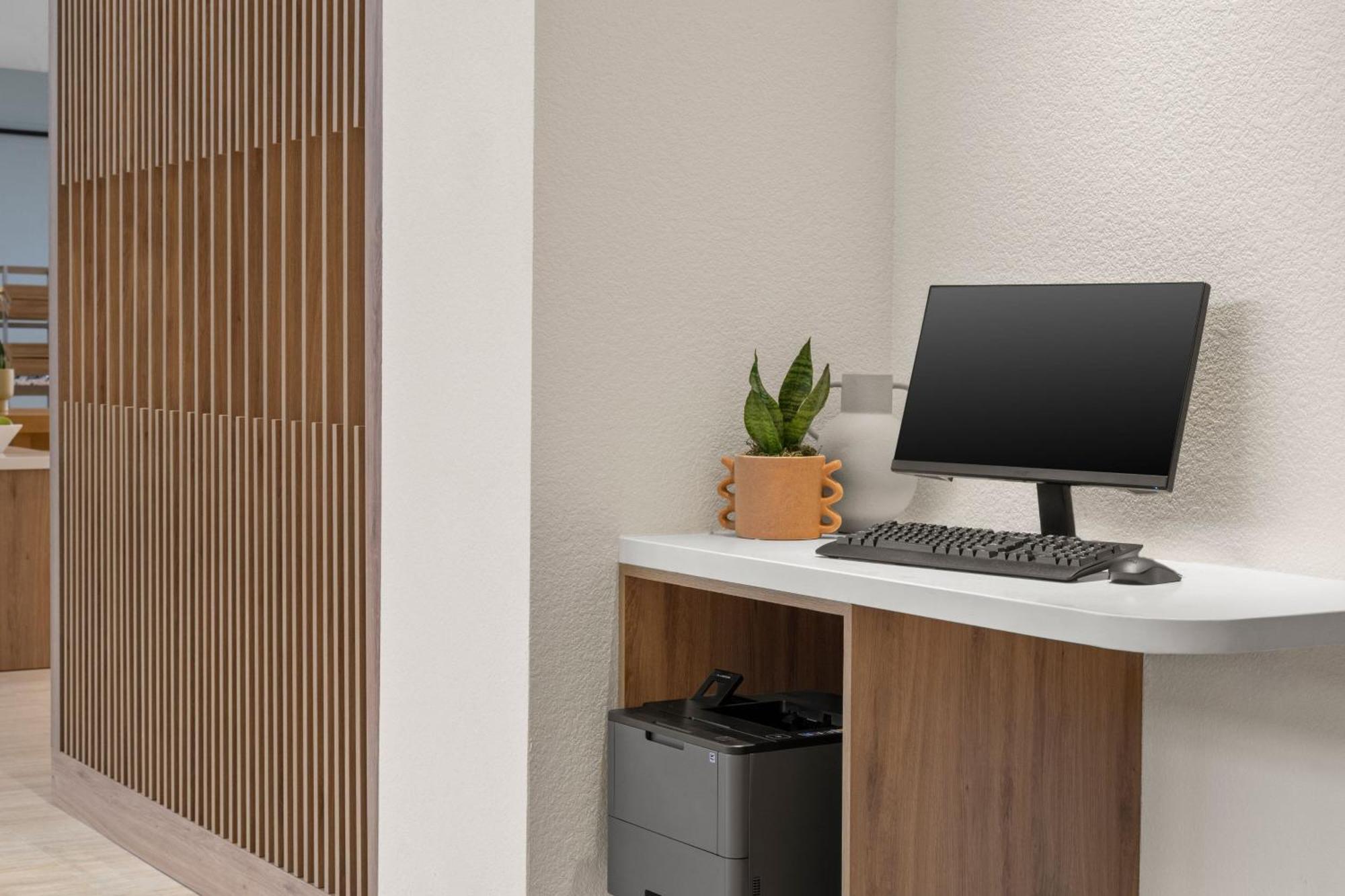 Element Springfield South Hotel Bagian luar foto