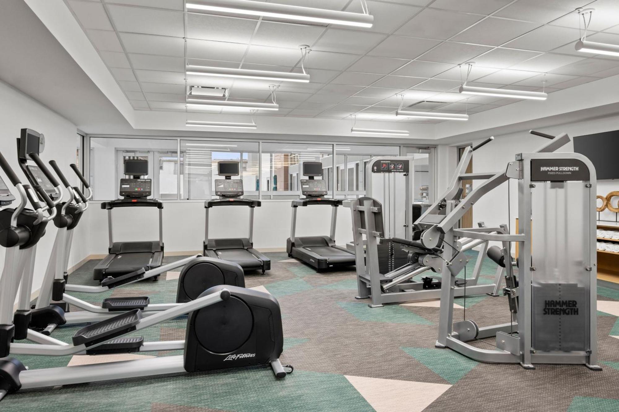 Element Springfield South Hotel Bagian luar foto