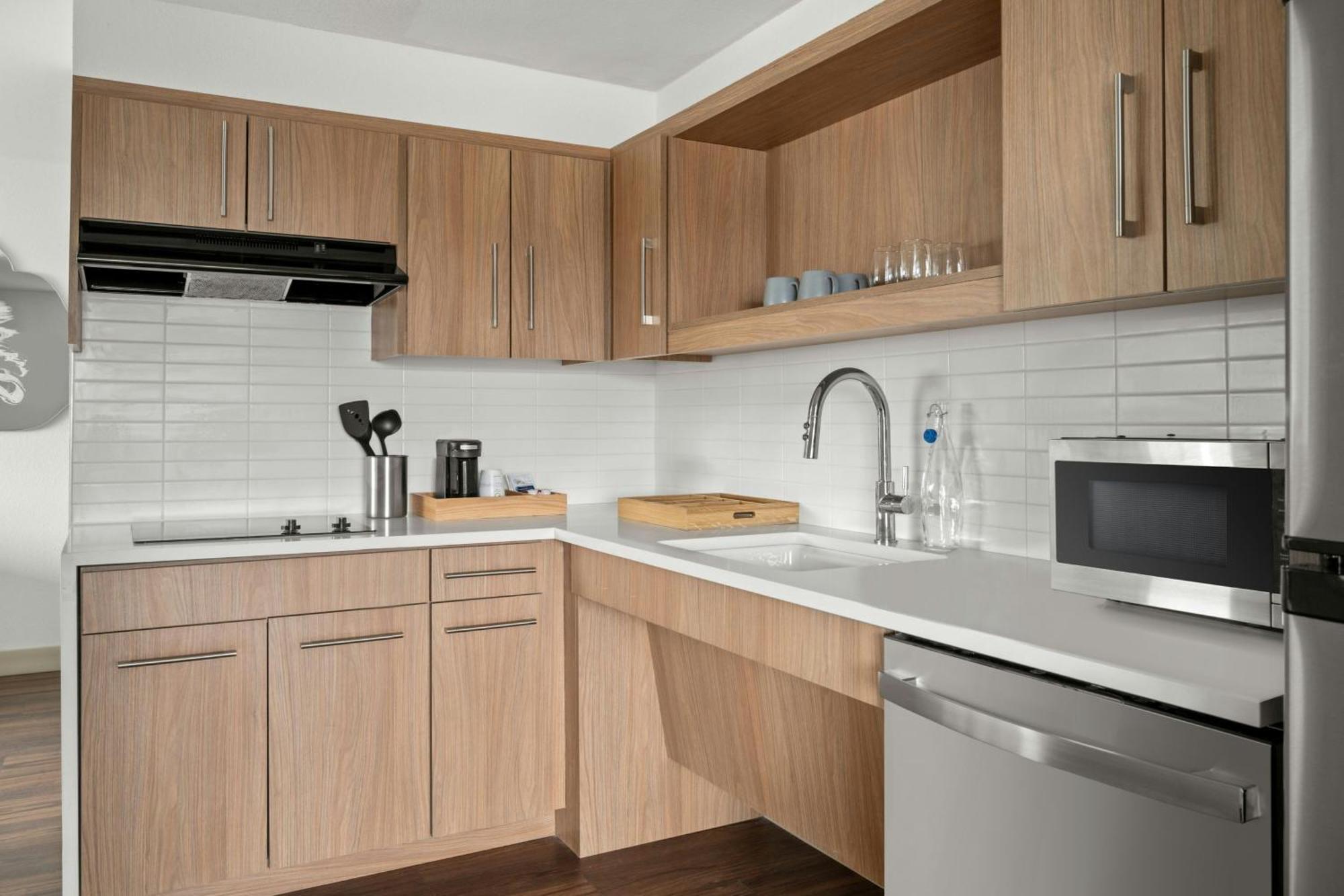 Element Springfield South Hotel Bagian luar foto